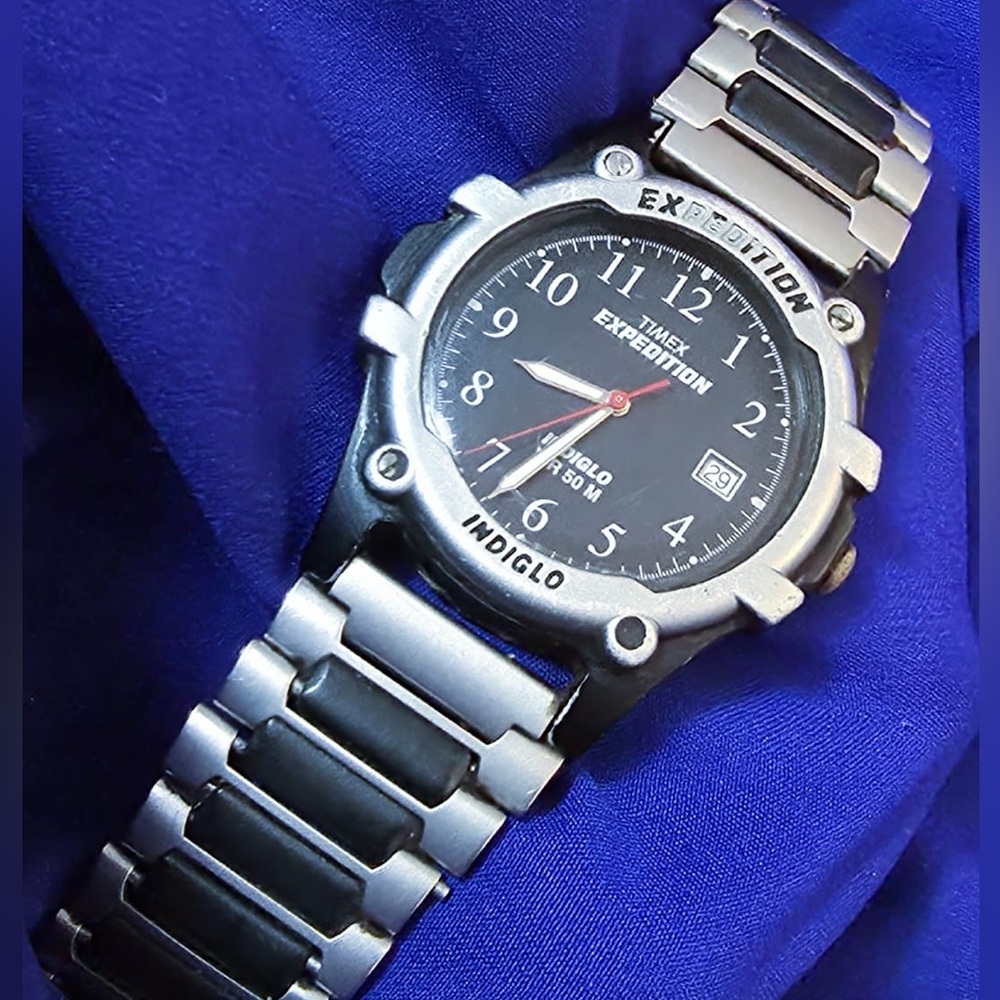 Timex Vintage Sports Mens Watch 
New battery, working